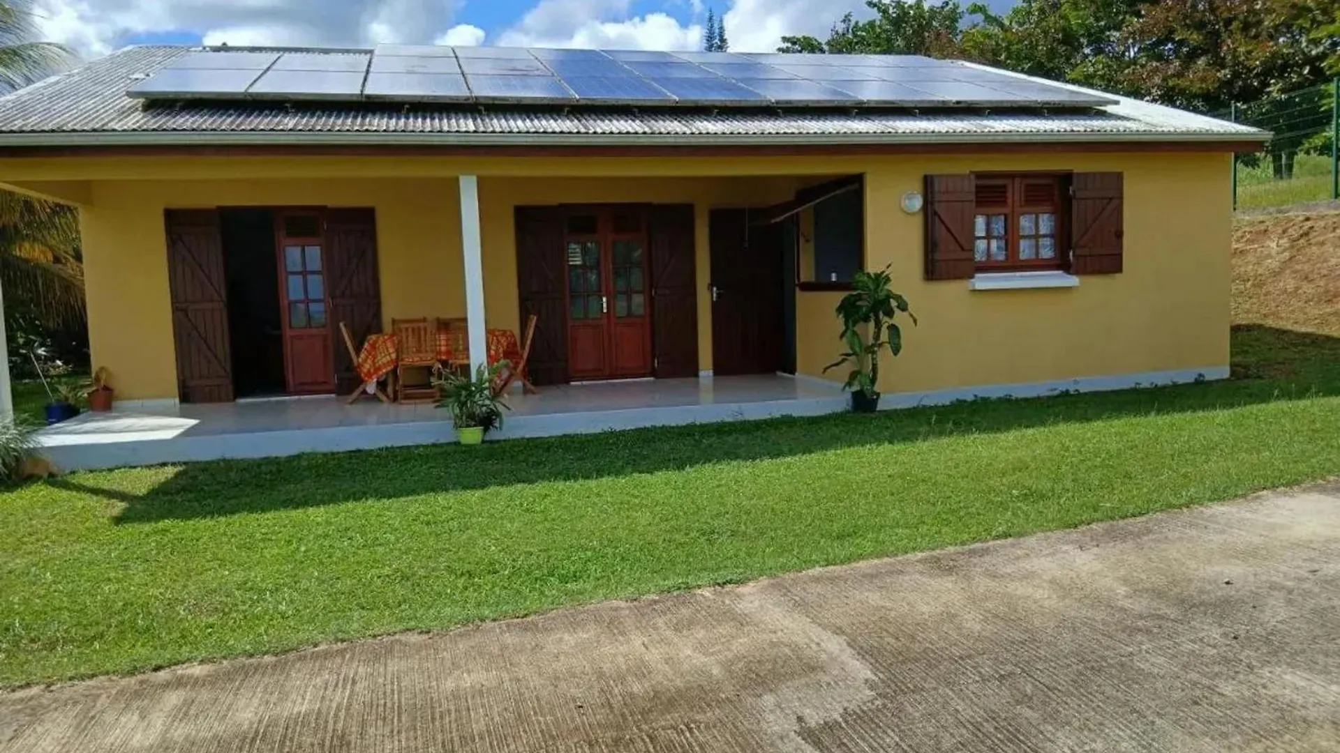 Maison Spacieuse A Petit-Bourg Avec Jardin 0*,  Guadeloupe