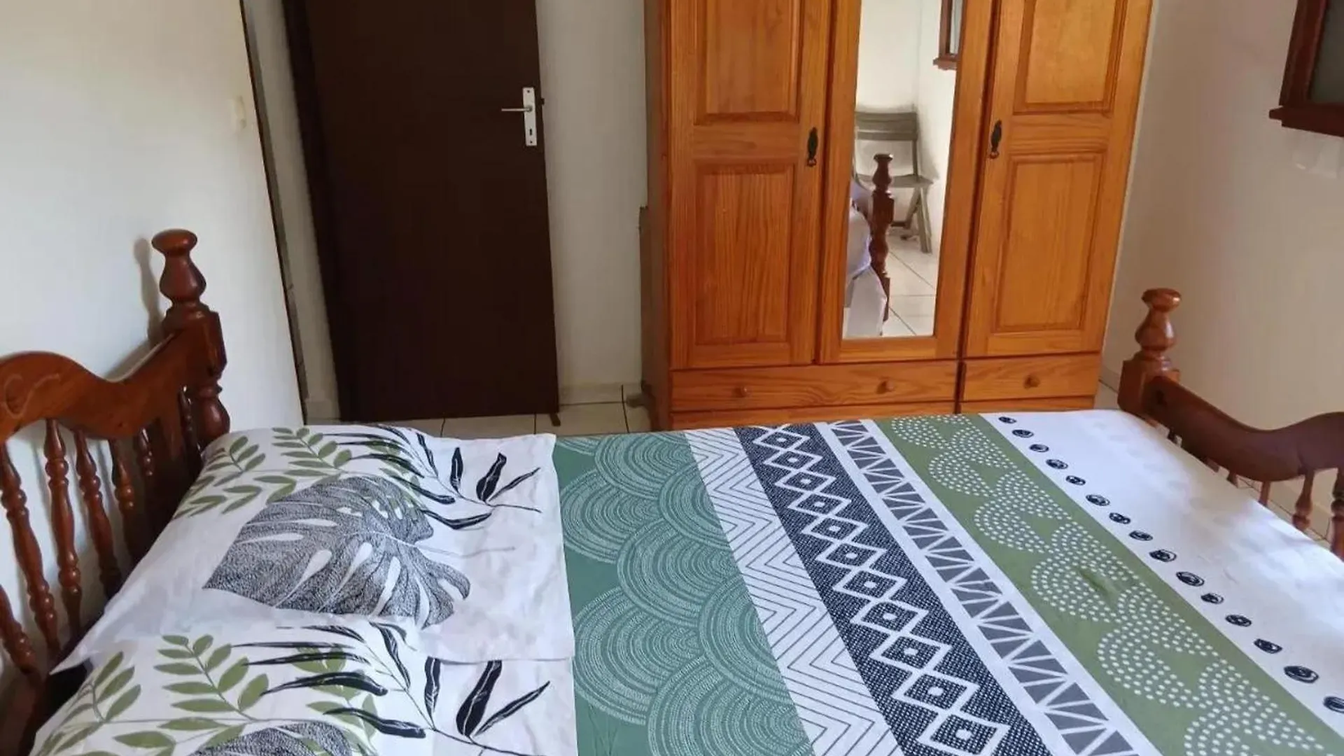 Maison Spacieuse A Petit-Bourg Avec Jardin 0*,